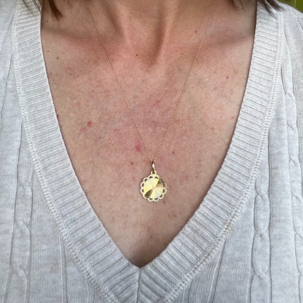 14k gold round diamond cut Pendant Charm